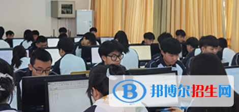 成都2022年现在读计算机学校什么专业好