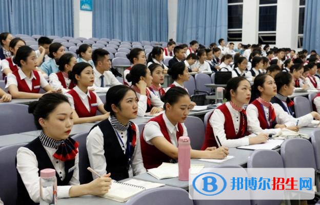 兰州2022年航空服务学校学什么好有前途