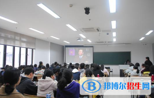 四川省双流中学2022年学费、收费多少