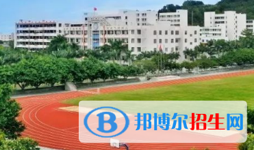 四川2022年汽修学校学费收费多少