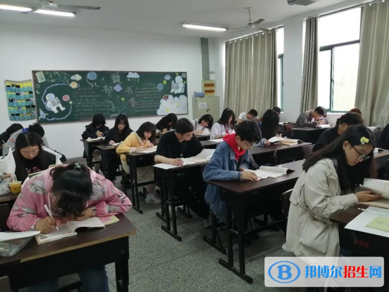 江苏新闻出版学校2022年报名条件、招生要求、招生对象