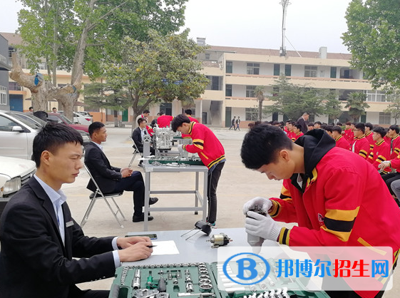 江苏省贾汪中等专业学校2022年招生办联系电话