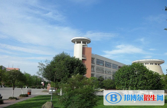 四川省丹棱职业高级中学校2022年学费、收费多少 