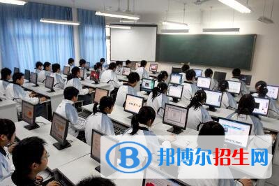 河北2022年初中生能学计算机学校吗
