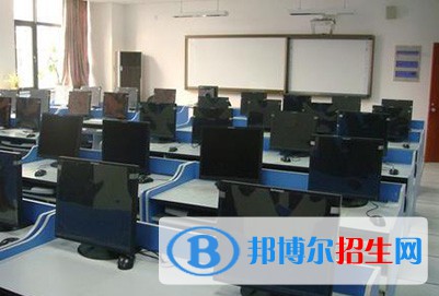 河北2022年初中生上计算机学校