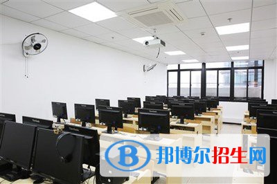 河北2022年计算机学校读几年