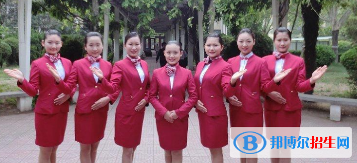 河北2022年航空服务学校有女生吗