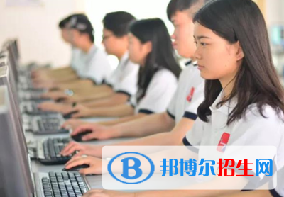 河北2022年女生读计算机学校好吗
