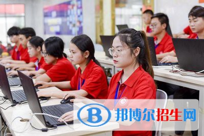 河北2022年女生读计算机学校好不好