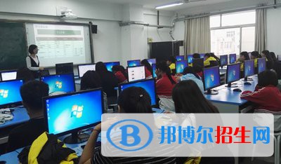 河北2022年读计算机学校需要什么