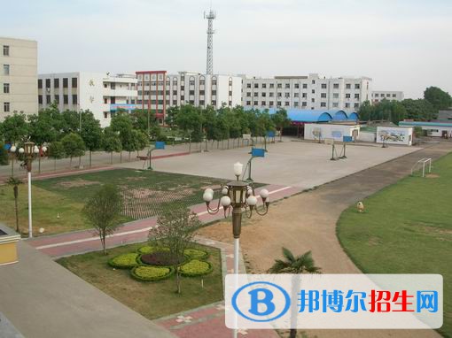 云南省交通学校2022年学费、收费多少