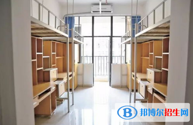 重庆市开县巨龙中等职业技术学校2022年宿舍条件