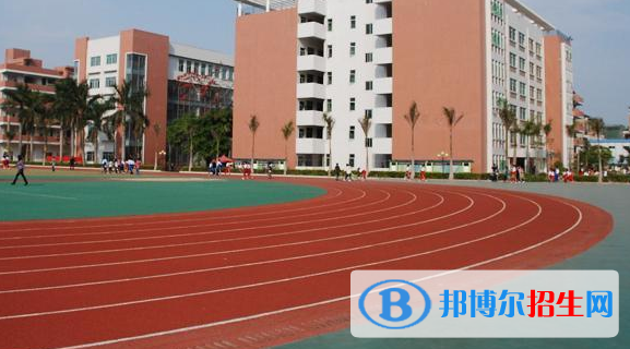 云南工业高级技工学校2022年招生办联系电话