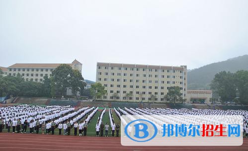 张家口华翔中等职业学校2022年招生办联系电话