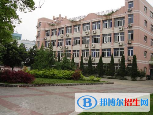 姚安县职业高级中学2022年招生办联系电话