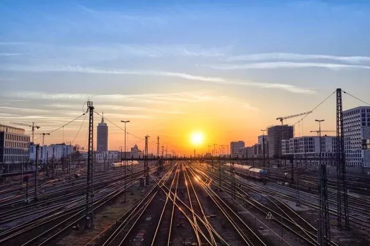 南京2022年中专铁路学校怎么考大专