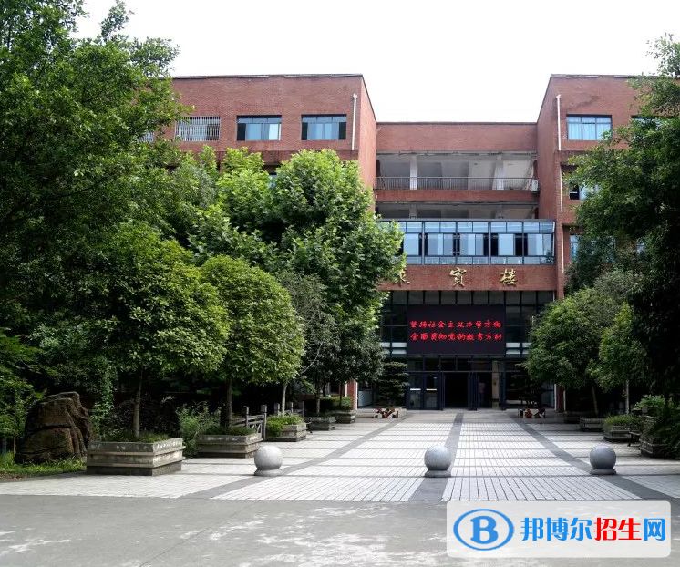 重庆机电工程技工学校2022年招生办联系电话