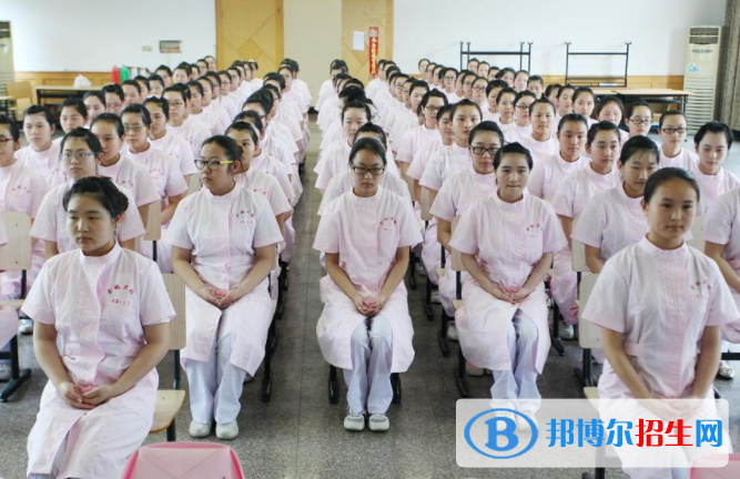 重庆2022年职高和护理学校有哪些区别
