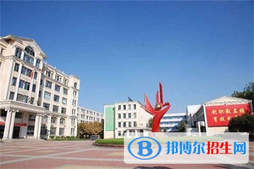 贵阳工业职业学校2022年招生办联系电话