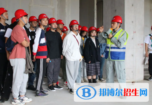 重庆2022年读建筑学校学什么技术好