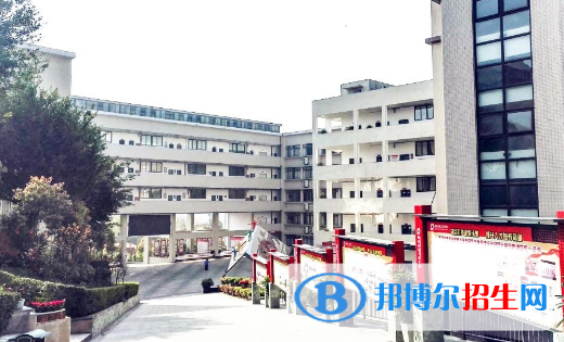 重庆2022年建筑学校学什么的