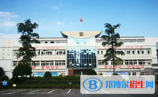 重庆2022年建筑学校怎么样报名