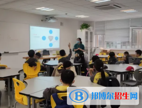 北京海淀国际学校初中部2023年课程体系