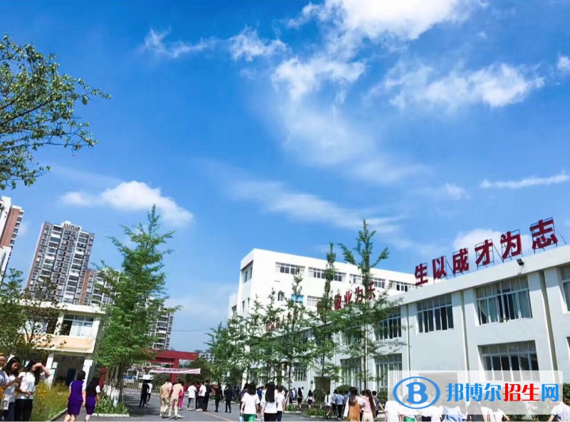 成都2023年哪些大专铁路学校好