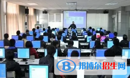 广西2023年计算机学校有什么技术