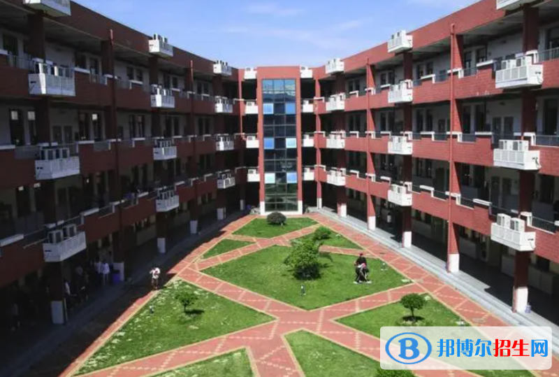 中加枫华国际学校初中部2023年课程体系2