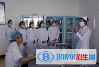 云南2023年现在卫校学什么专业好