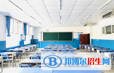 石家庄2023年读铁路学校要分数吗