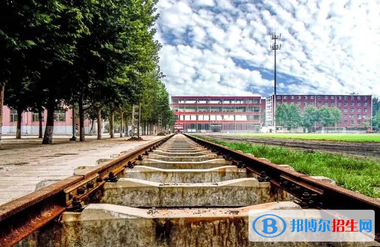 浙江2023年适合男生的铁路学校
