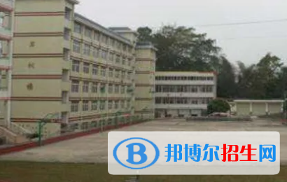 广西2023年初中生报什么计算机学校好