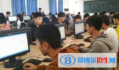 四川2023年哪个职业技术计算机学校好