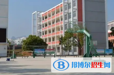 广西2023年适合男生的计算机学校