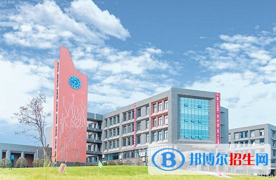 四川2023年哪里的计算机学校好