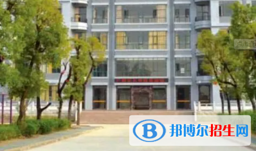 广西2023年男生读计算机学校