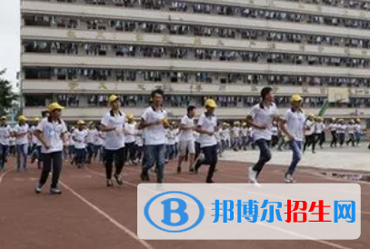 广西2023年计算机学校有女生吗