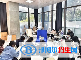 杭州2023年没有毕业证可以读中专学校吗
