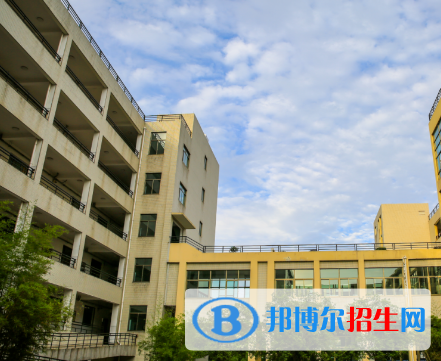 杭州2023年高中毕业能上中专学校吗