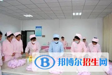 浙江2023年女生学卫校有前途吗