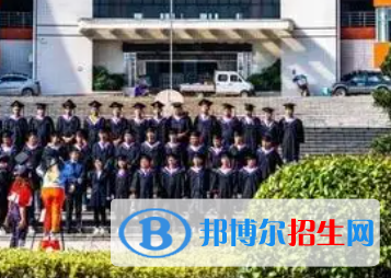 湖南高速铁路职业技术学院是大专还是中专(湖南高速铁路职业技术学院)