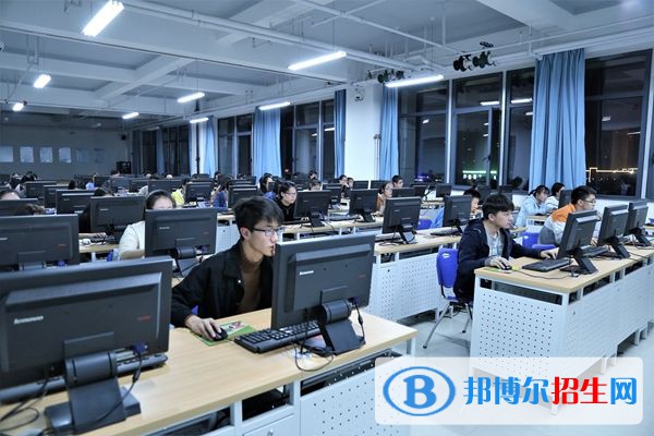 四川2023年计算机学校专业都有什么