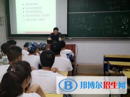 高分子材料智能制造技术专业好吗?