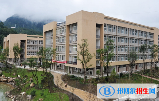 2022阿坝藏族羌族自治州大学排名（校友会)