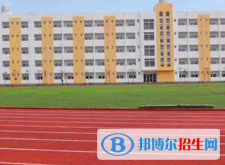 重庆2023年男生读什么中专学校