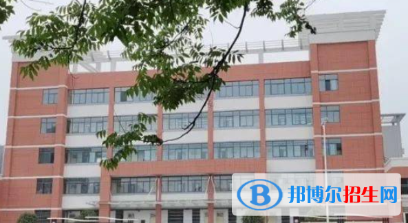 邓州市二高中录取分数线（2022邓州市二高中）