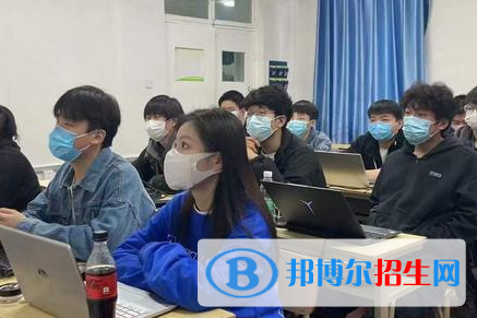 广东2023年初中生上计算机学校好吗