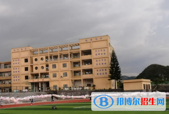 2023年兴义市中等职业学校招生办联系电话